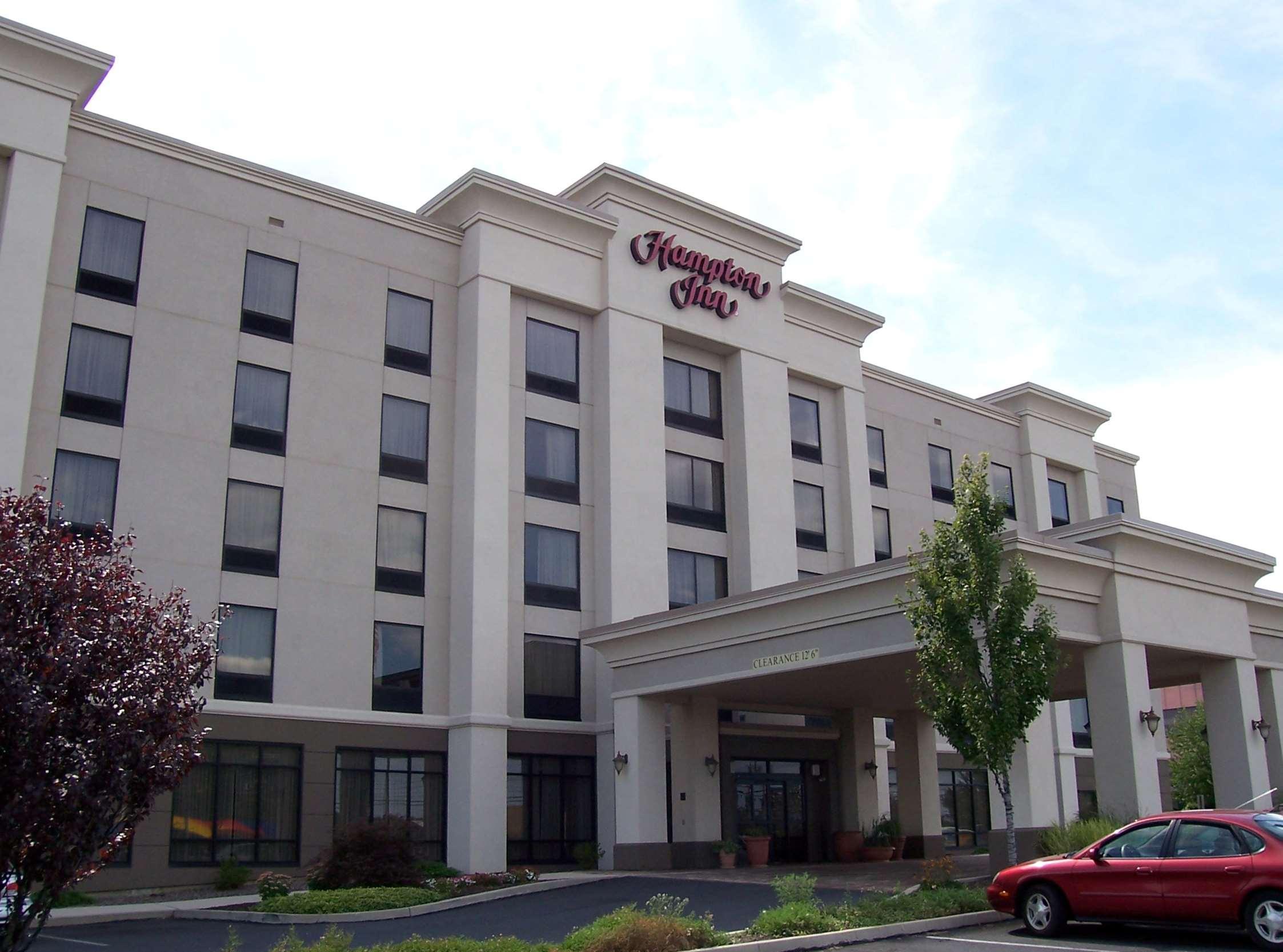Hampton Inn Ийстън Екстериор снимка