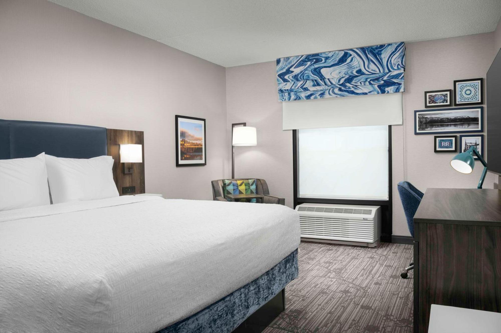 Hampton Inn Ийстън Екстериор снимка