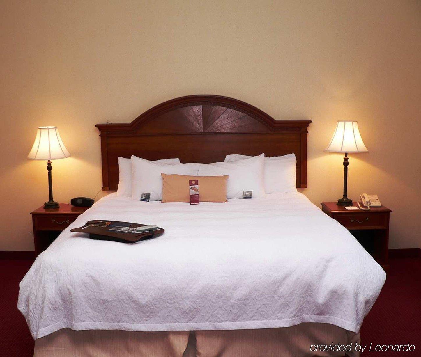 Hampton Inn Ийстън Стая снимка